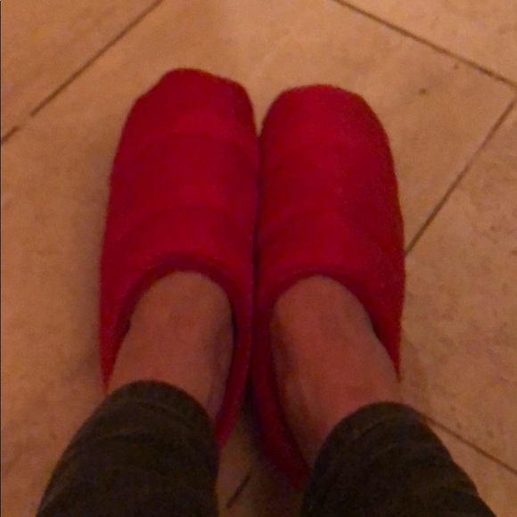 Slippers - Picture 3 of 3